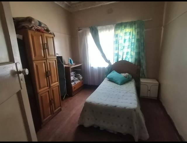 3 BEDROOM HOUSE FOR SALE IN LANGAVILLE